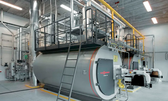 Imagem de vasos de pressão instalados em uma indústria